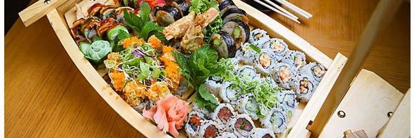 Yoshi Sushi storefront